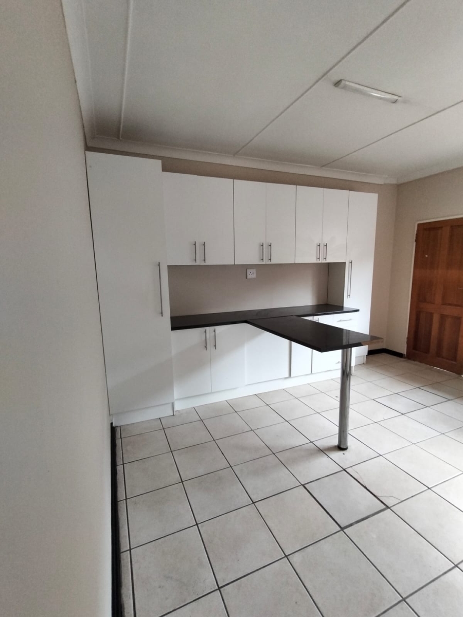 To Let 2 Bedroom Property for Rent in Potchefstroom North West
